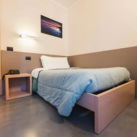 Parini Hotel Hotel 3*