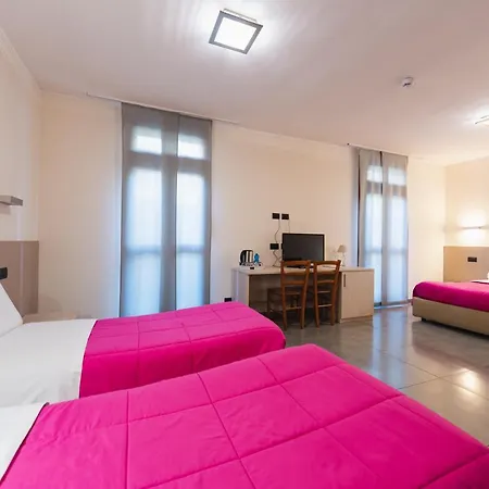 Parini Hotel Hotel 3*