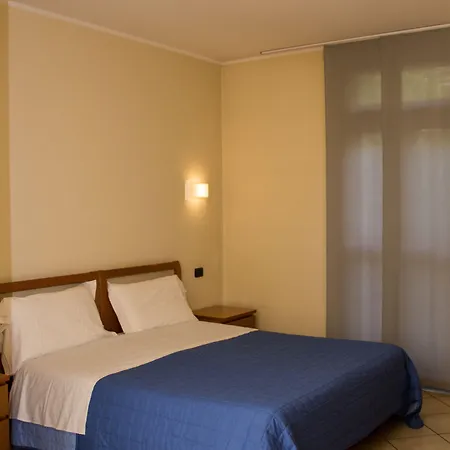 Parini Hotel 3* Bosisio Parini