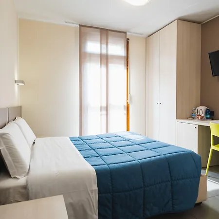 Parini Hotel Bosisio Parini