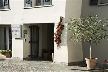 Parini Hotel 3*