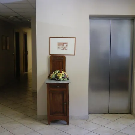 Parini Hotel Hotel 3*