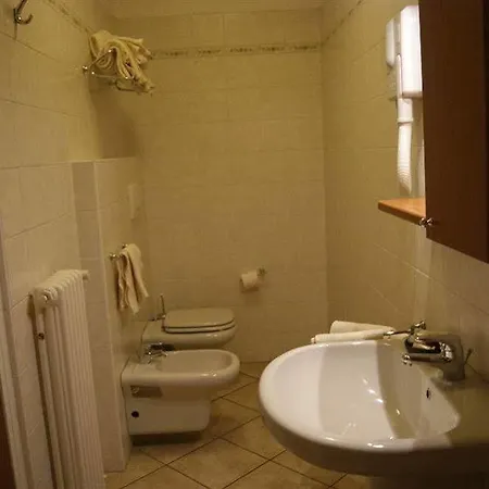 Parini Hotel