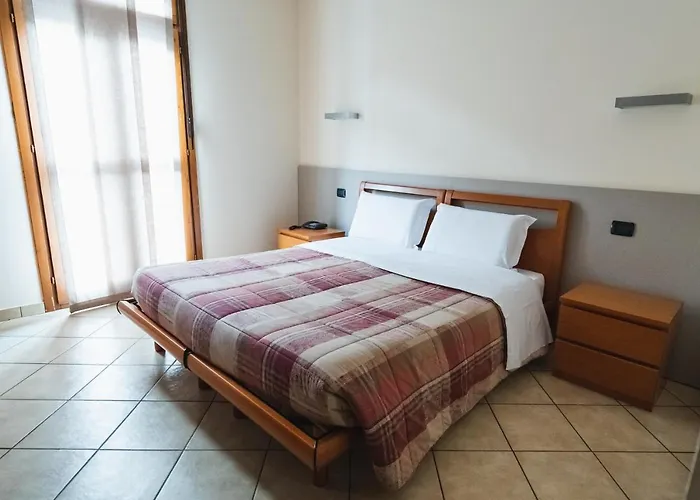 Parini Hotel Bosisio Parini