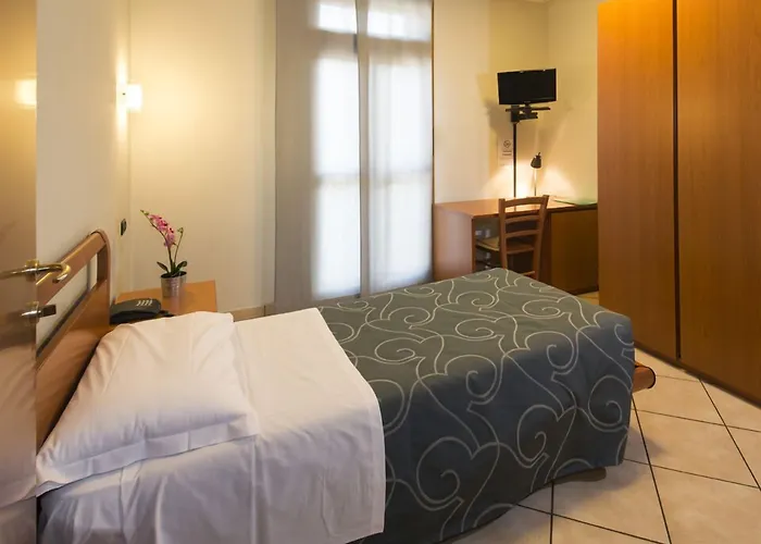 Hotel Parini Hotel 3*