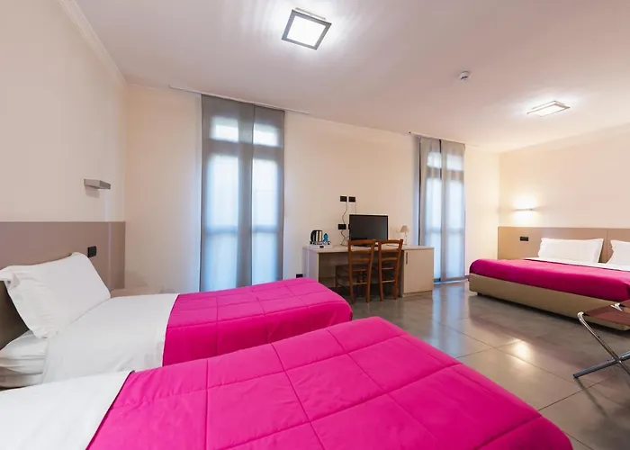 Parini Hotel 3*